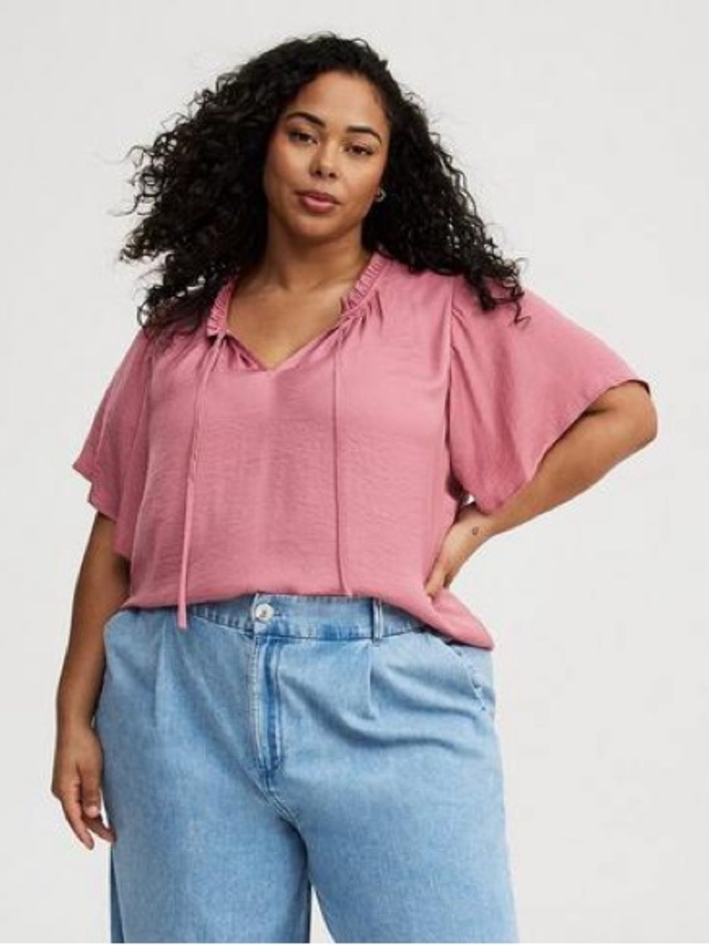5/$25 Torrid Dusty Rose Satin Tie-Front Ruffle-Neck Blouse Size 3X